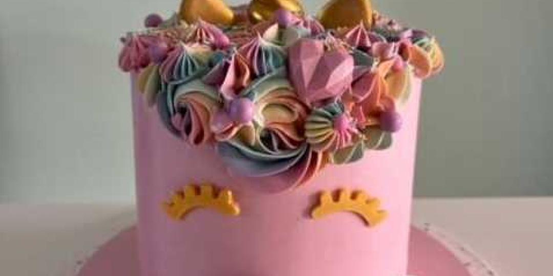 MonChou Unicorn Rainbowcake